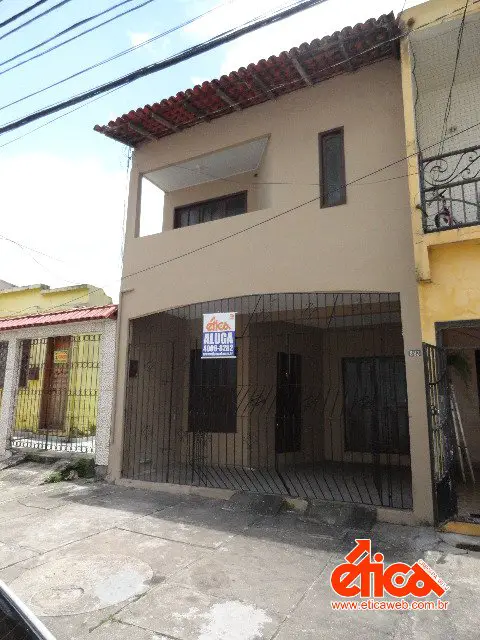 Casa com 3 Quartos para Alugar, 150 m² por R$ 1.700/Mês Travessa José Pio - Umarizal, Belém - PA