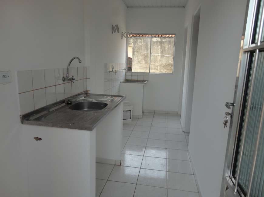 Casa com 1 Quarto para Alugar, 50 m² por R$ 450/Mês Rua Domingos Sequeira, 16 - Jardim Mitsutani, São Paulo - SP