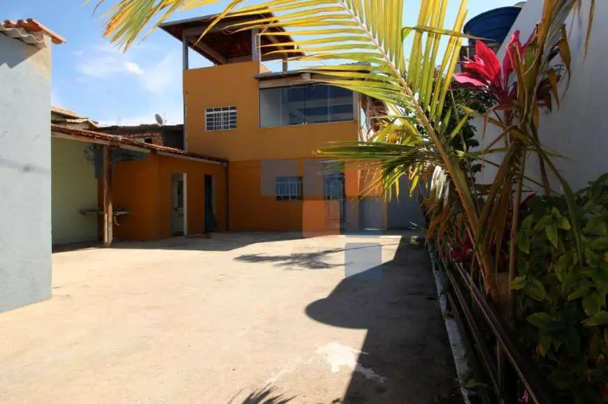 Casa com 4 Quartos para Alugar, 190 m² por R$ 1.300/Mês Rua Alfeu de Carvalho, 81 - Tupi B, Belo Horizonte - MG