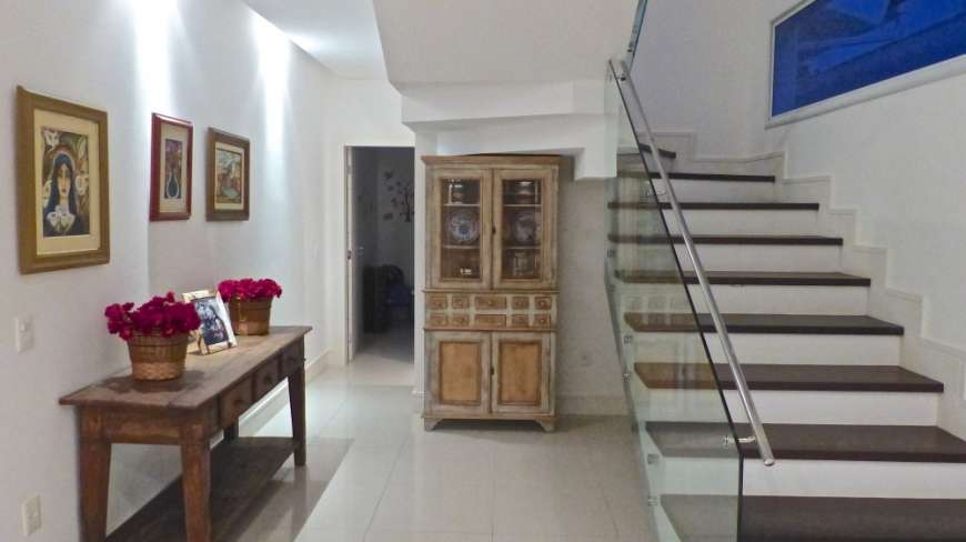 Casa com 5 Quartos para Alugar, 345 m² por R$ 1.700/Dia Rua Jornalista Haroldo Callado - Jurerê, Florianópolis - SC