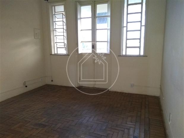 Apartamento com 3 Quartos à Venda, 66 m² por R$ 280.000 Rua Camarista Meier - Engenho De Dentro, Rio de Janeiro - RJ