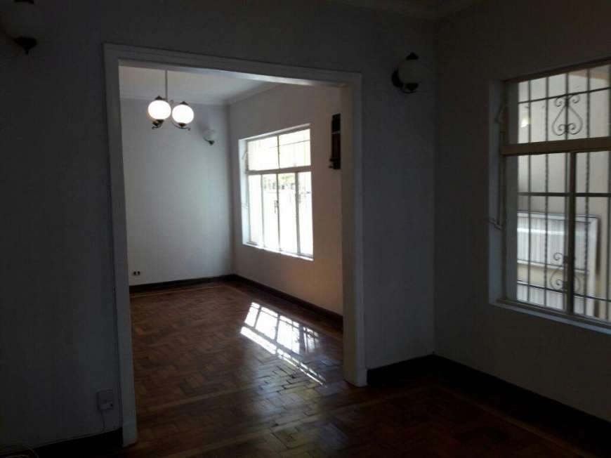 Casa com 3 Quartos para Alugar, 250 m² por R$ 5.000/Mês Rua Icoarana - Perdizes, São Paulo - SP