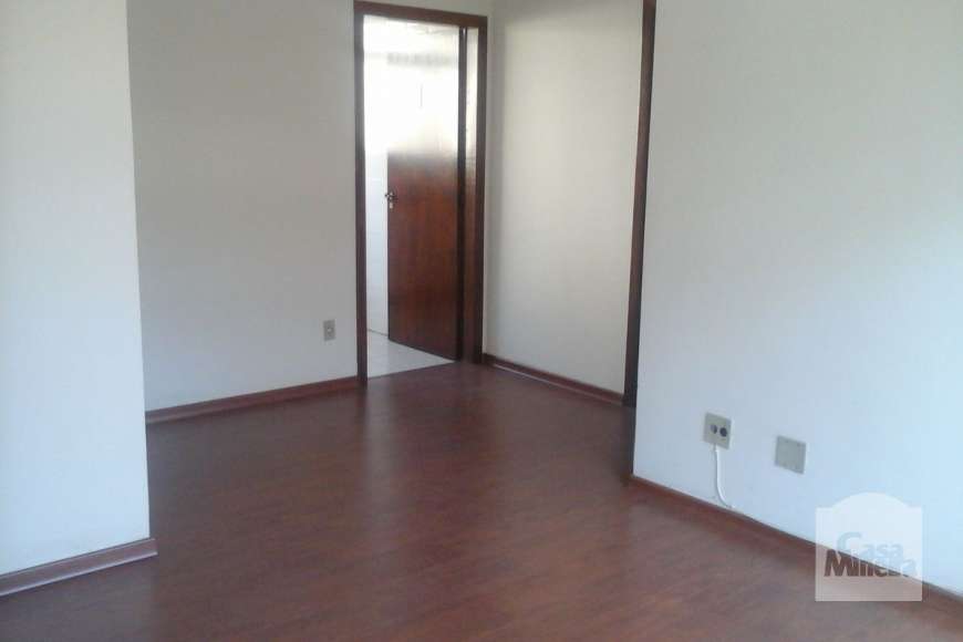 Apartamento com 3 Quartos à Venda, 95 m² por R$ 320.000 Rua Wiver Hernandes da Silva - Castelo, Belo Horizonte - MG