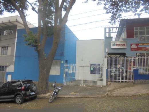 Casa com 4 Quartos para Alugar, 250 m² por R$ 2.450/Mês Rua Silva Ortiz - Floresta, Belo Horizonte - MG