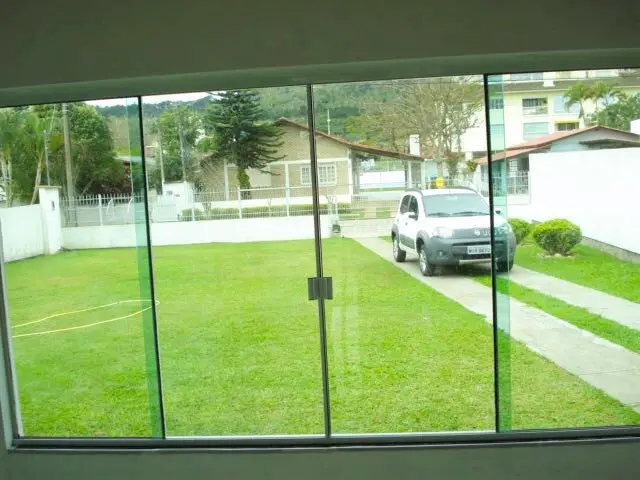Casa com 2 Quartos para Alugar por R$ 1.100/Dia Rua Deputado Paulo Preis - Jurerê, Florianópolis - SC