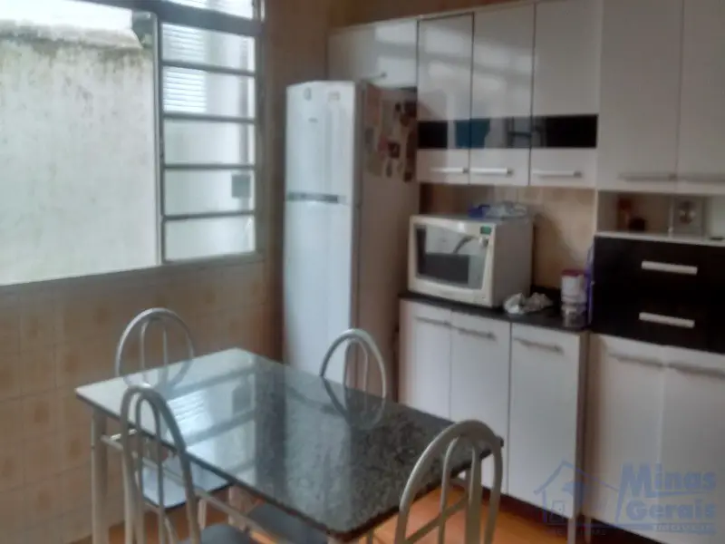 Casa com 2 Quartos à Venda, 250 m² por R$ 480.000 Jardim Satélite, São José dos Campos - SP