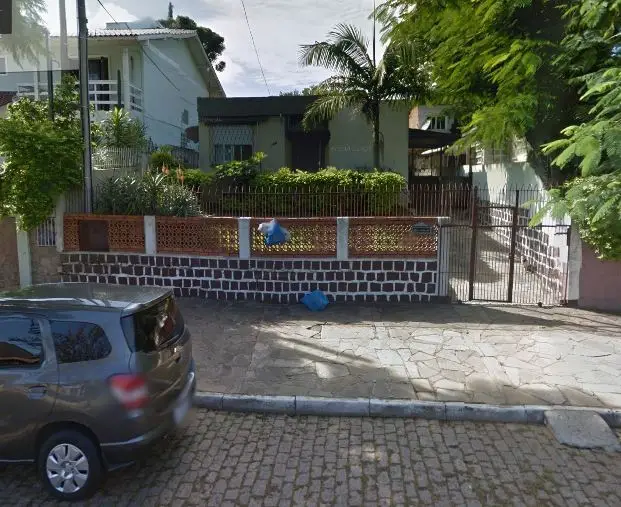 Casa com 3 Quartos à Venda, 81 m² por R$ 300.000 Rua Ariovaldo S Janson, 190 - Santa Tereza, Porto Alegre - RS