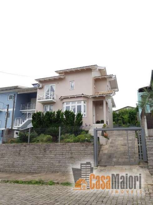 Casa com 3 Quartos à Venda, 350 m² por R$ 1.049.000 Rua Marcos Nardon, 260 - Fenavinho, Bento Gonçalves - RS
