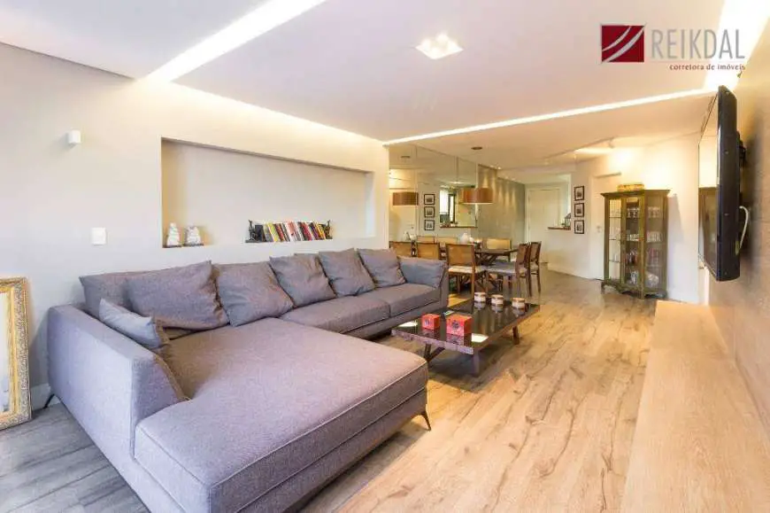 Apartamento com 4 Quartos à Venda, 204 m² por R$ 860.000 Rua Costa Rica, 770 - Bacacheri, Curitiba - PR