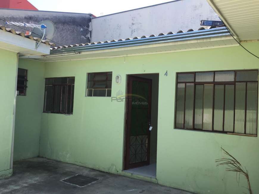Casa com 1 Quarto para Alugar, 39 m² por R$ 490/Mês Rua Jandevir Roberto Cecato, 56 - Capão Raso, Curitiba - PR