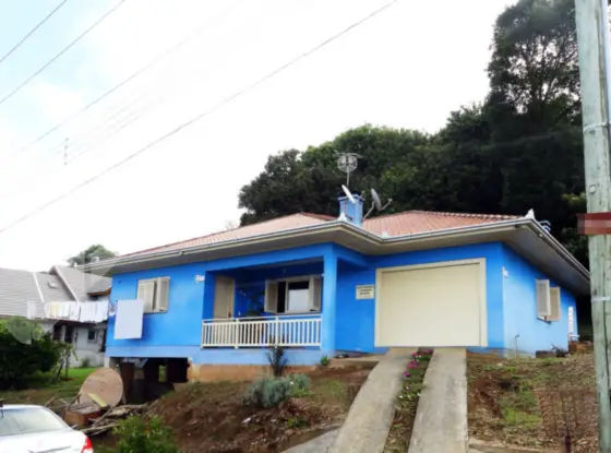 Casa com 3 Quartos à Venda, 143 m² por R$ 712.000 Rua Maria Balestrin Rubo - Fenavinho, Bento Gonçalves - RS