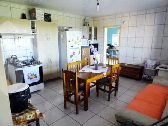 Casa com 3 Quartos à Venda, 143 m² por R$ 712.000 Rua Maria Balestrin Rubo - Fenavinho, Bento Gonçalves - RS