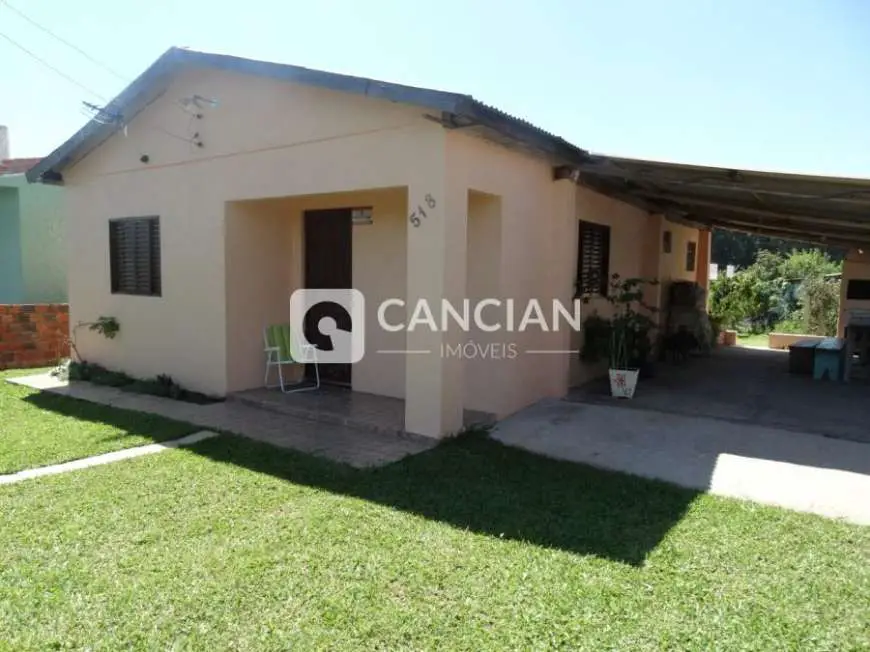 Casa com 2 Quartos à Venda, 80 m² por R$ 320.000 Rua Adolfo Bezerra de Menezes, 518 - Camobi, Santa Maria - RS