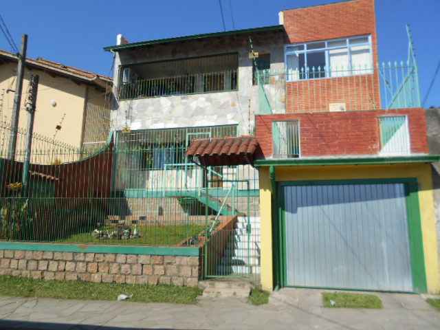 Casa com 3 Quartos para Alugar, 130 m² por R$ 1.350/Mês Avenida Veiga, 1075 - Vila João Pessoa, Porto Alegre - RS