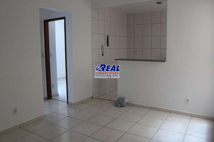 Apartamento com 2 Quartos para Alugar por R$ 650/Mês Milionários, Belo Horizonte - MG