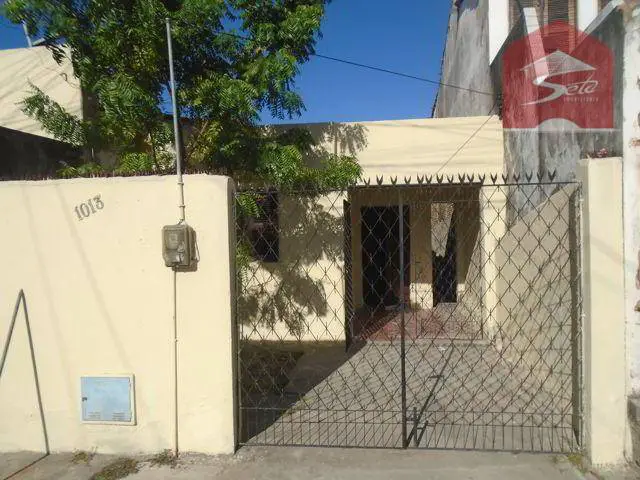Casa com 2 Quartos para Alugar, 81 m² por R$ 600/Mês Rua Jandira - Barra do Ceará, Fortaleza - CE
