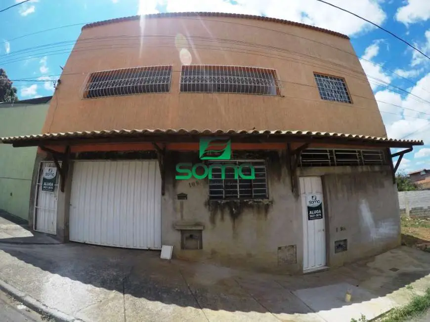 Casa com 3 Quartos para Alugar por R$ 1.000/Mês Dom Pedro I, São José da Lapa - MG