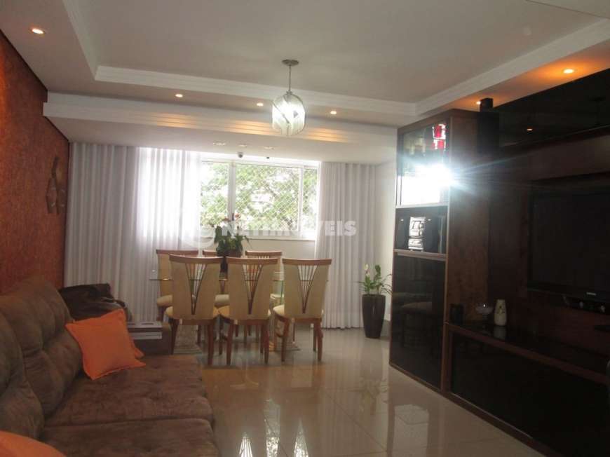 Apartamento com 3 Quartos à Venda, 130 m² por R$ 750.000 Esplanada, Belo Horizonte - MG