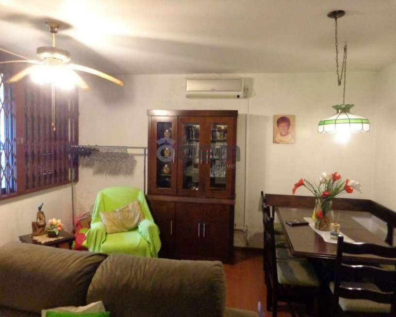 Apartamento com 2 Quartos à Venda, 106 m² por R$ 229.000 Rua Leopoldo Bettiol - Jardim Itú Sabará, Porto Alegre - RS