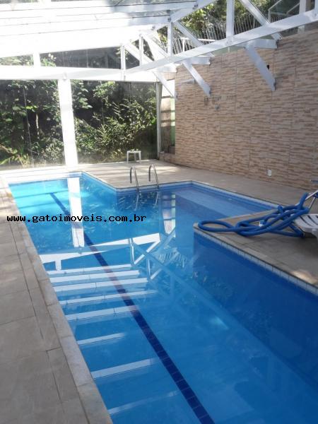 Casa de Condomínio para Alugar por R$ 4.500/Mês Jordanésia, Cajamar - SP