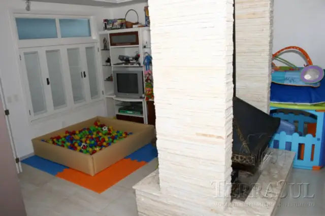 Casa de Condomínio com 3 Quartos à Venda, 400 m² por R$ 850.000 Teresópolis, Porto Alegre - RS
