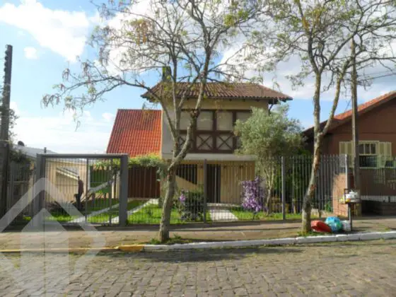 Casa com 4 Quartos à Venda, 311 m² por R$ 638.000 Rua José Rossini, 329 - Santa Helena, Bento Gonçalves - RS