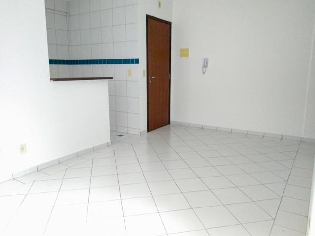 Apartamento com 1 Quarto à Venda, 45 m² por R$ 130.000 Santo Antônio, Joinville - SC