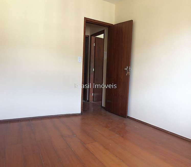 Apartamento com 1 Quarto à Venda, 55 m² por R$ 160.000 Rua Maria Amélia - Santa Cecília, Juiz de Fora - MG