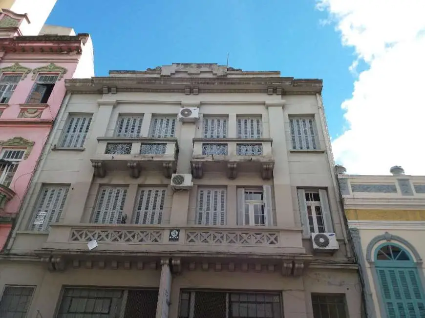 Apartamento com 2 Quartos à Venda, 100 m² por R$ 437.000 Rua Pinto Bandeira, 329 - Centro, Porto Alegre - RS