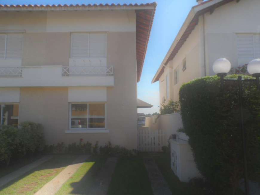Casa de Condomínio com 3 Quartos para Alugar, 140 m² por R$ 3.800/Mês Granja Viana, Cotia - SP