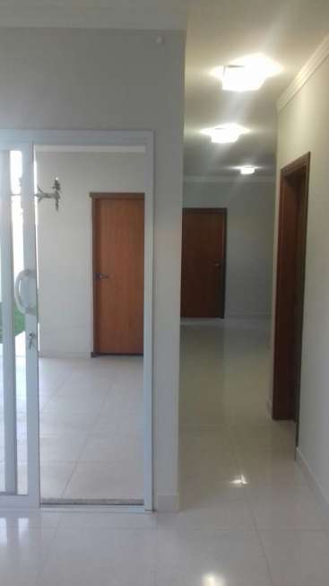 Casa de Condomínio com 3 Quartos à Venda, 170 m² por R$ 600.000 Rua Um - Joao Aranha, Paulínia - SP