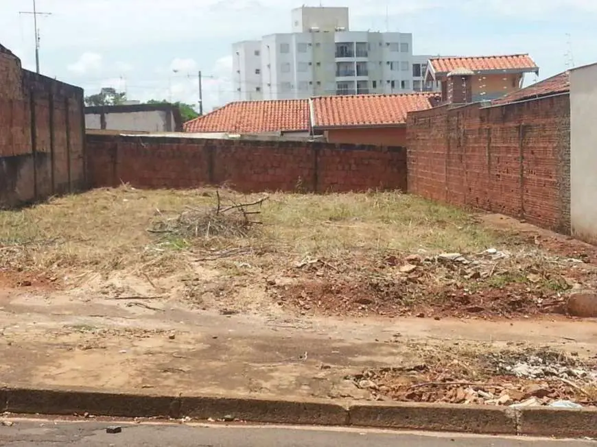 Lote/Terreno à Venda, 330 m² por R$ 120.000 Ipanema, Araçatuba - SP