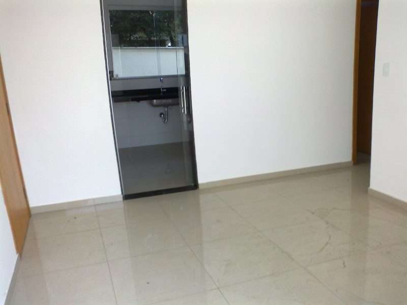 Apartamento com 3 Quartos à Venda, 80 m² por R$ 295.000 São Bernardo, Belo Horizonte - MG