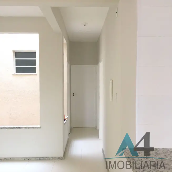 Casa com 3 Quartos à Venda, 250 m² por R$ 450.000 Rua Renato Santos Teixeira, 87 - Luzia, Aracaju - SE