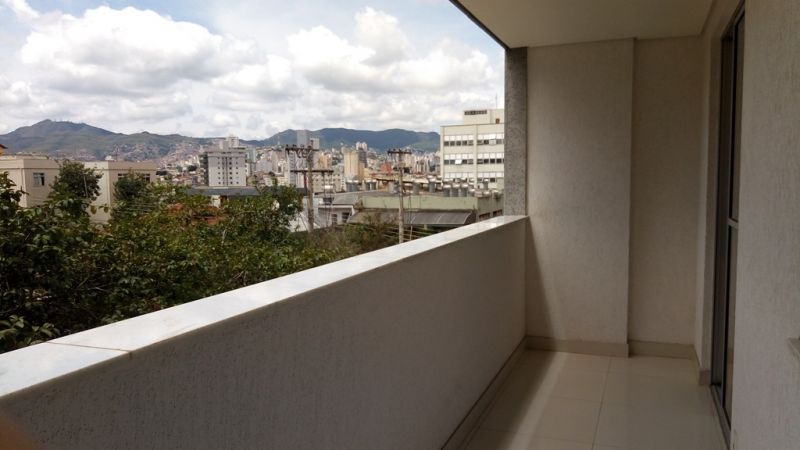 Apartamento com 4 Quartos à Venda, 185 m² por R$ 690.000 Rua Bicas, 35 - Sagrada Família, Belo Horizonte - MG