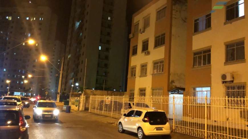 Apartamento com 4 Quartos à Venda, 97 m² por R$ 165.000 Luzia, Aracaju - SE