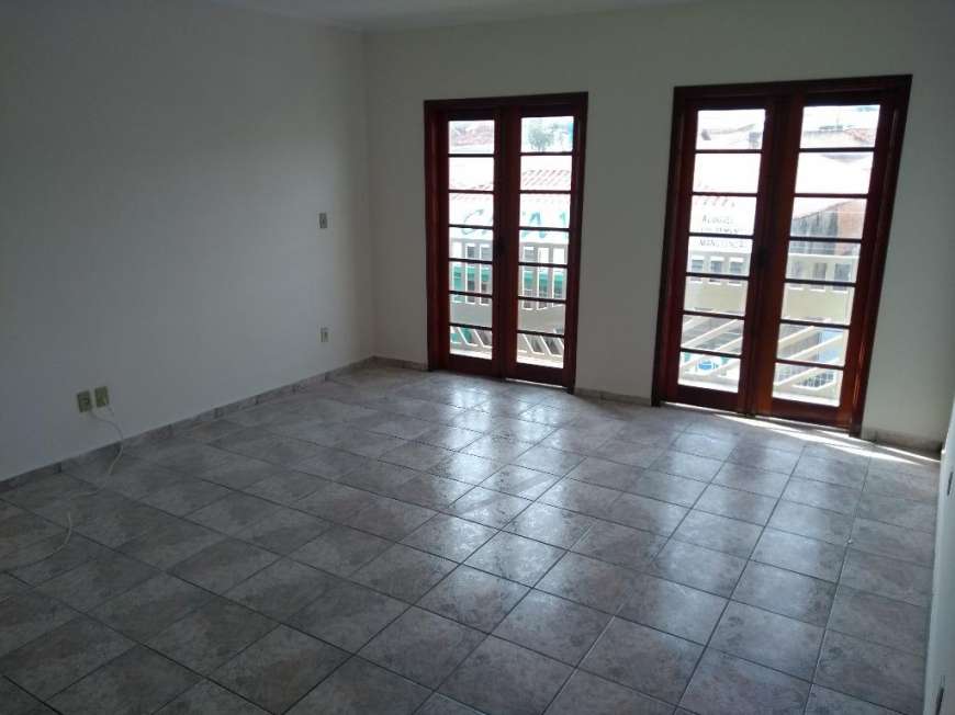 Casa com 2 Quartos para Alugar, 80 m² por R$ 1.100/Mês Vila Paraíso, Mogi Guaçu - SP