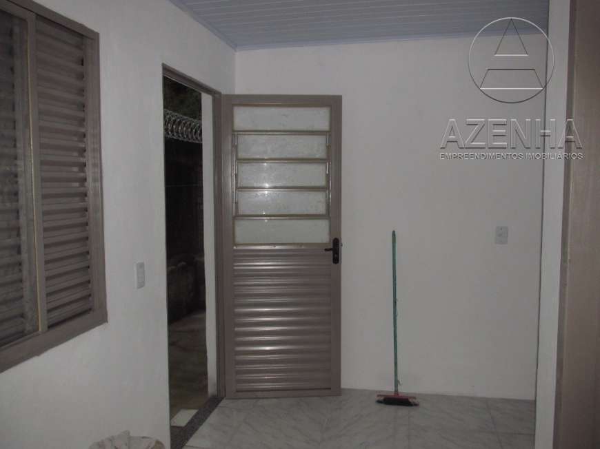 Casa com 1 Quarto para Alugar, 33 m² por R$ 570/Mês Rua Dona Firmina, 1203 - São José, Porto Alegre - RS