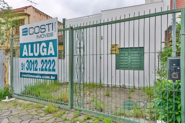 Casa para Alugar, 300 m² por R$ 2.300/Mês Floresta, Porto Alegre - RS