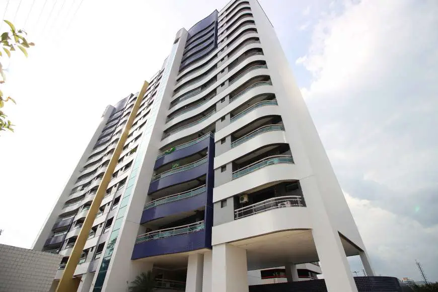 Apartamento com 3 Quartos à Venda, 180 m² por R$ 880.000 Avenida Mário Ypiranga, 1777 - Adrianópolis, Manaus - AM