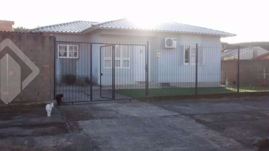 Casa com 3 Quartos à Venda, 70 m² por R$ 280.000 Rua Pedro Raymundo, 46 - Jardim dos Lagos, Guaíba - RS