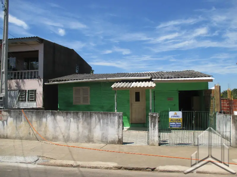 Casa com 2 Quartos para Alugar por R$ 765/Mês Rua Salvador Sena, 129 - Monte Belo, Gravataí - RS