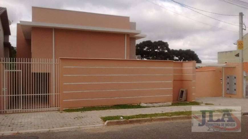 Sobrado com 3 Quartos à Venda, 100 m² por R$ 360.000 Rua João Barwik - Cachoeira, Curitiba - PR