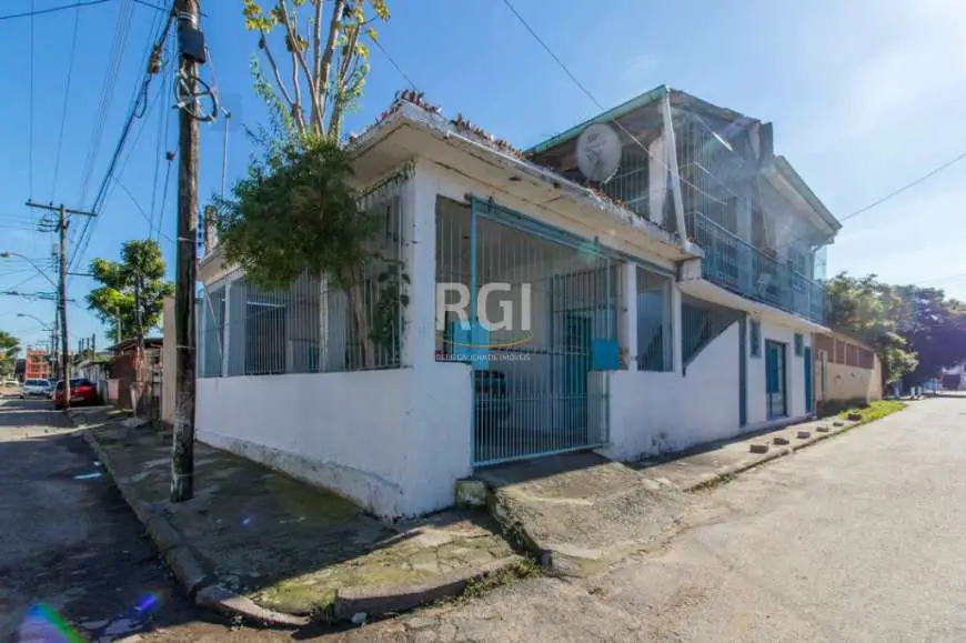 Casa com 6 Quartos à Venda, 146 m² por R$ 270.000 Rua Engenheiro Alberto Henrique Kruse, 172 - Farrapos, Porto Alegre - RS