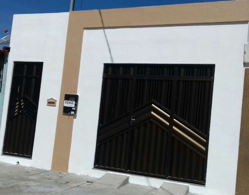 Casa com 3 Quartos à Venda, 150 m² por R$ 430.000 Rua Treze de Maio, 38 - Luzia, Aracaju - SE