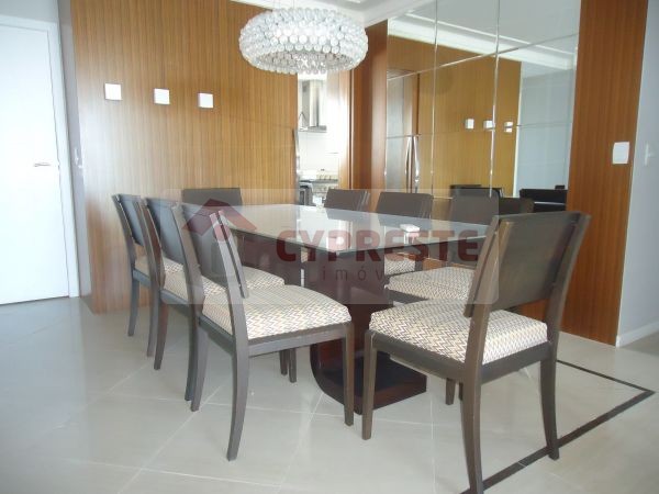 Apartamento com 3 Quartos para Alugar, 130 m² por R$ 2.800/Mês Itapuã, Vila Velha - ES