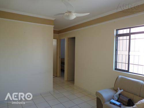 Apartamento com 2 Quartos para Alugar, 47 m² por R$ 500/Mês Vila Independência, Bauru - SP