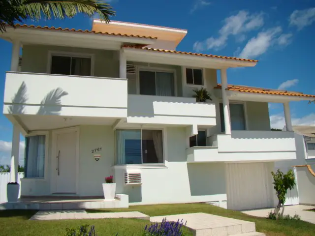 Casa com 4 Quartos para Alugar por R$ 3.500/Dia Avenida dos Búzios - Jurerê Internacional, Florianópolis - SC