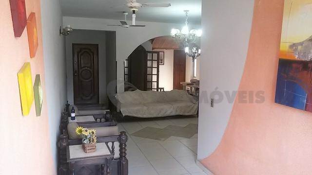 Apartamento com 4 Quartos para Alugar, 230 m² por R$ 1.500/Mês Praia do Canto, Vitória - ES
