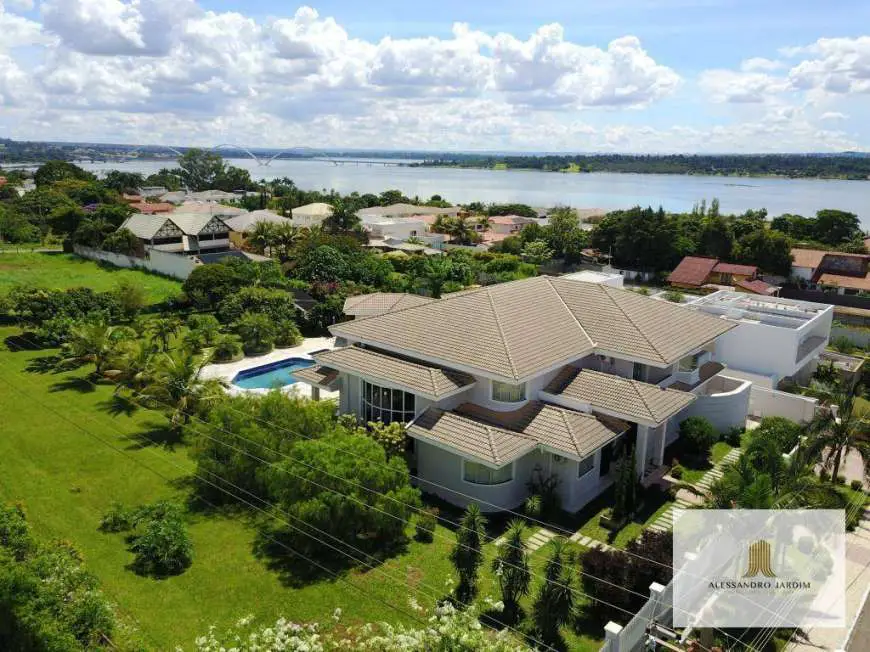 Casa com 6 Quartos para Alugar, 930 m² por R$ 22.500/Mês Setor de Habitacoes Individuais Sul, Brasília - DF